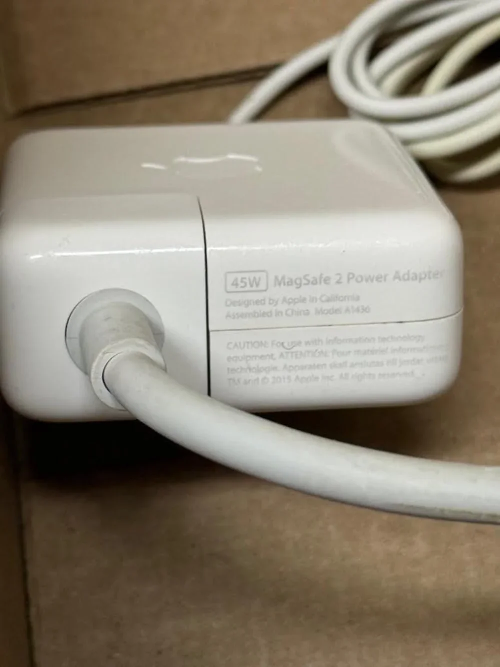 Apple MagSafe 2 (45W) Power Adapter