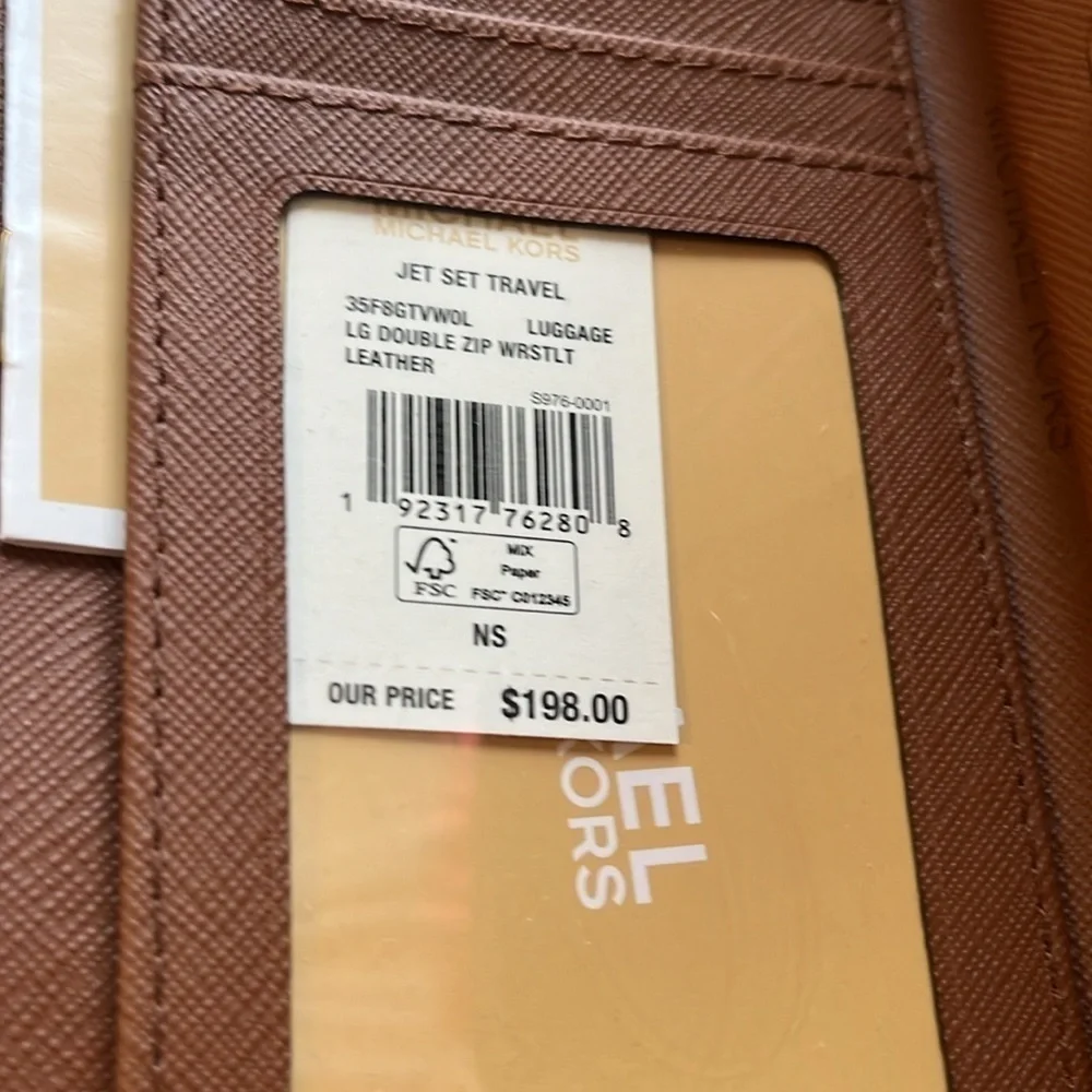 NEW! Michael Kors - jet set travel - leather wristlet