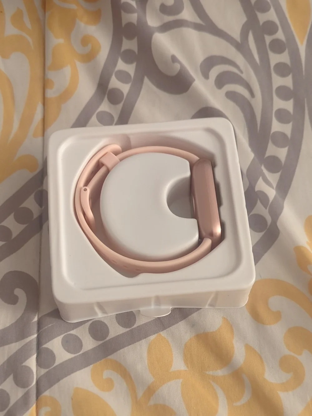 Rose Gold Smartwatch with Pink Strap - Sleek Everyday Wearable