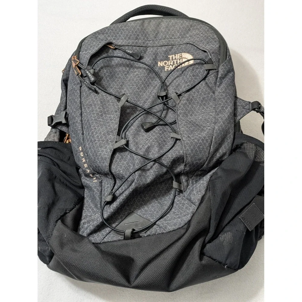 The North Face Borealis Backpack Unisex Black gray FlexVent Laptop Sleeve Bag