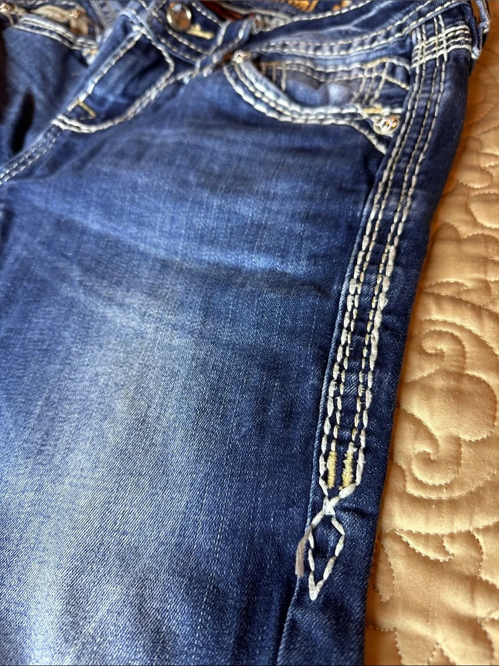 Rock Revival 26” waist 29” inseam CodeDark Blue Women's Embellishmed details