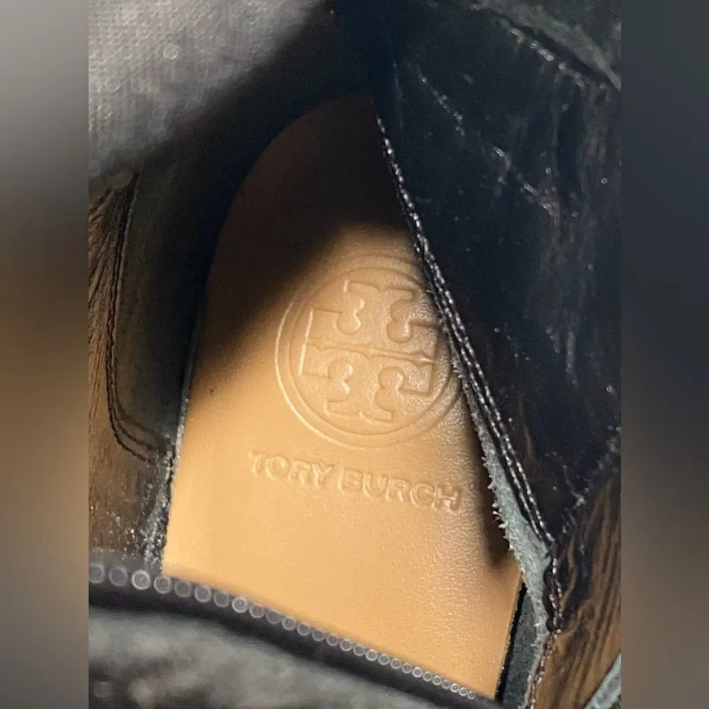 Tory Burch never worn