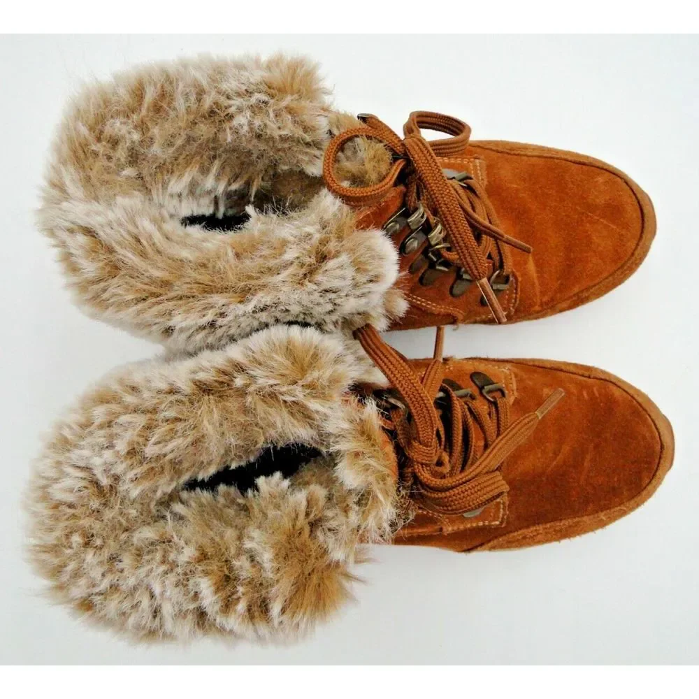 G.H Bass Alaska Womens Boots Water Resistant Chestnut Color w/Faux Fur Size 7.5M