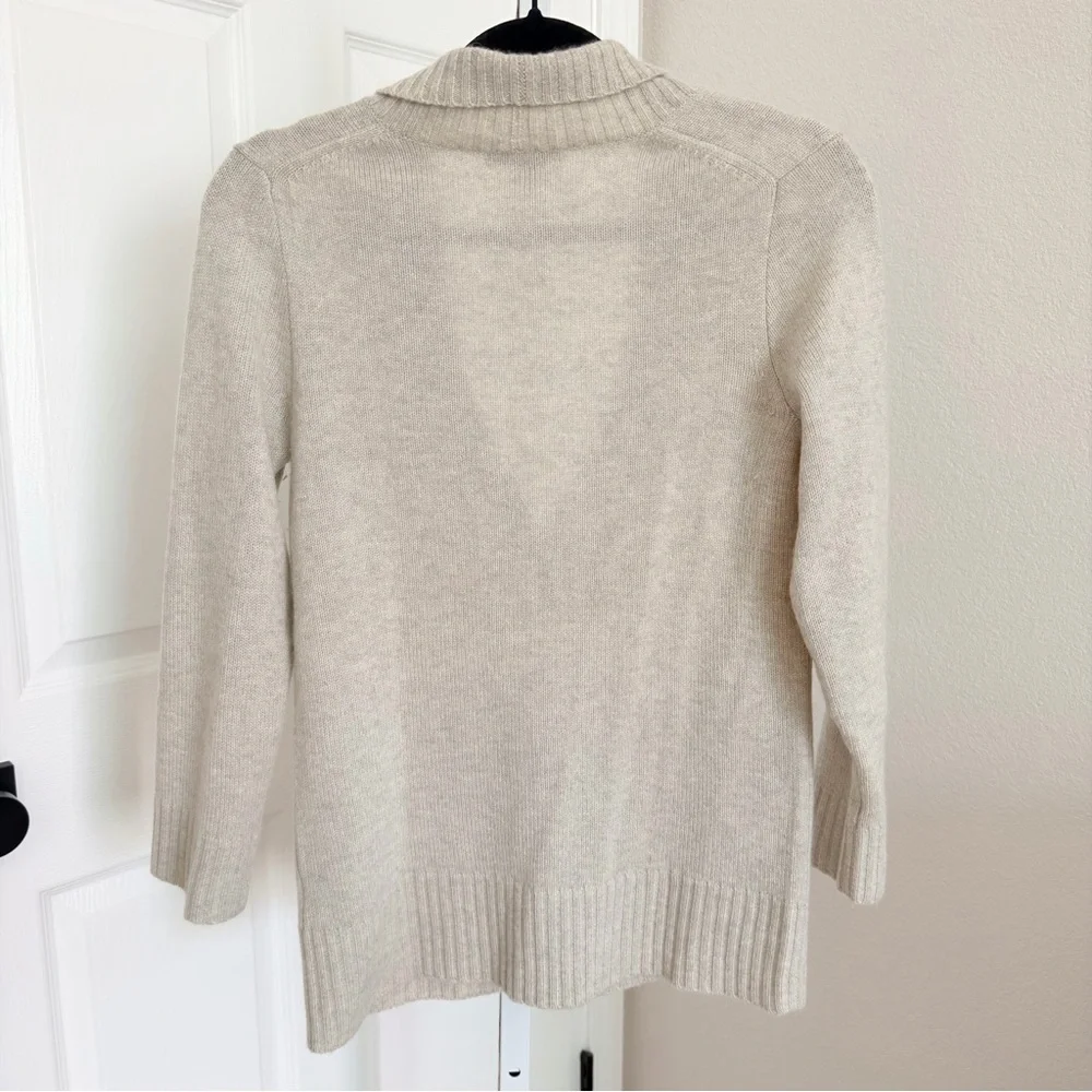 J. Crew •approx measurements•