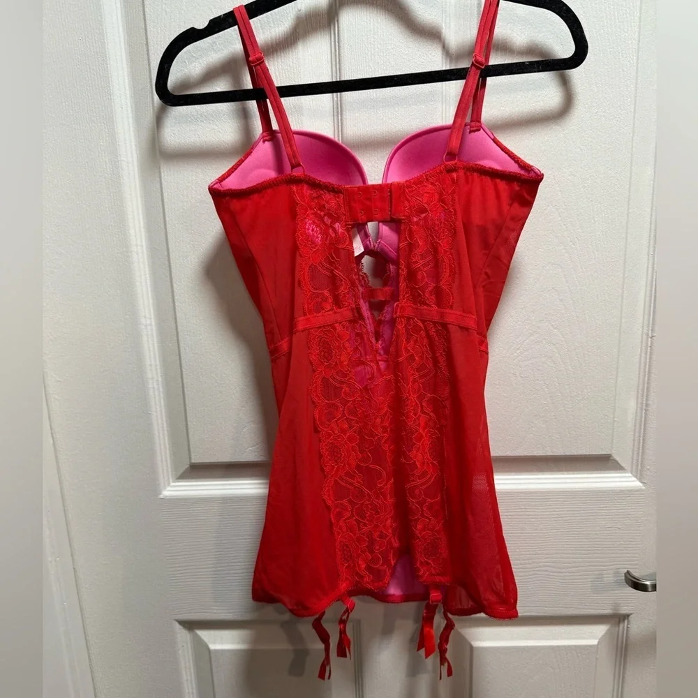 Victorias Secret chic red