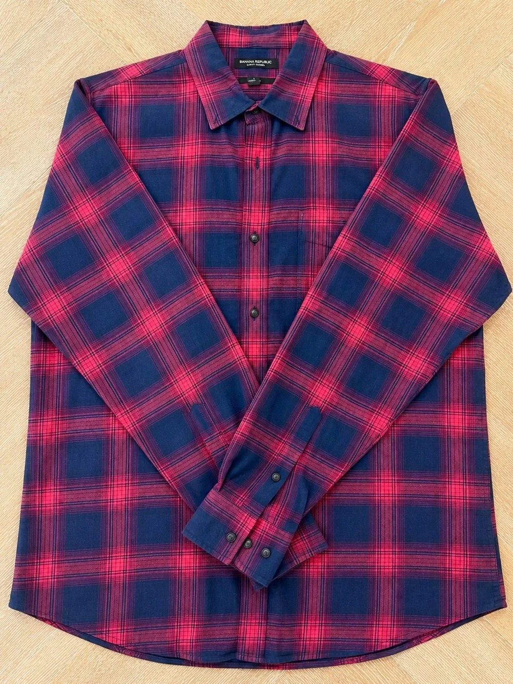 Banana Republic Slim Fit Plaid Flannel Shirt Men’s Large Red Navy Long Sleeve