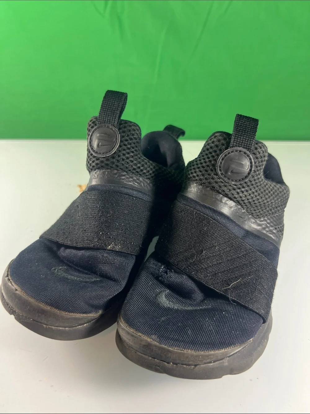 Nike Kids Black Slip-On Mesh Sneakers with Strap