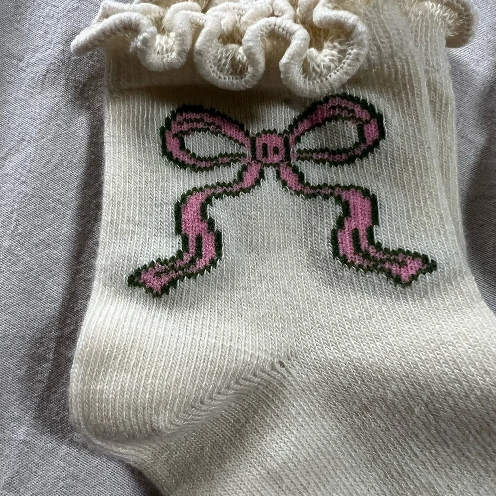 N/A pair socks