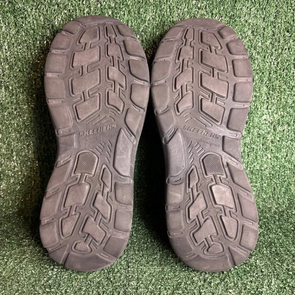 Skechers item you