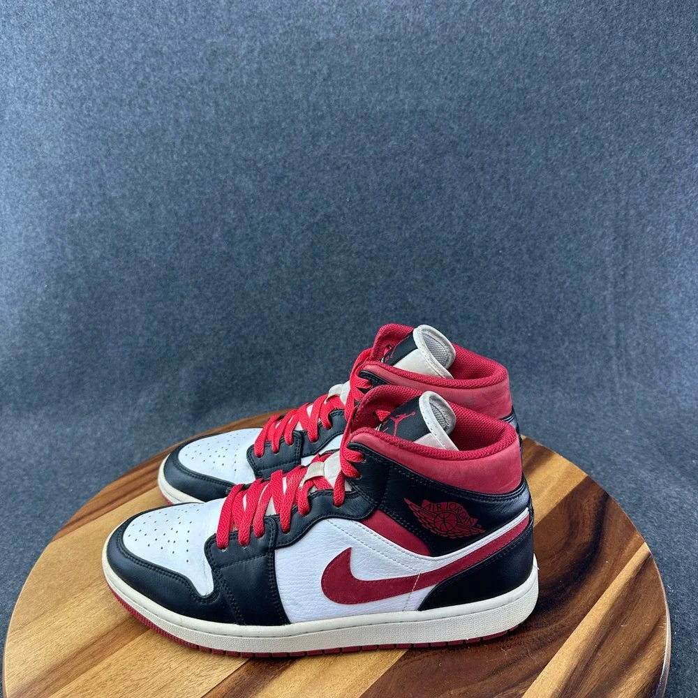 VNDS Air Jordan 1 Mid Gym Red Mens Size 9.5 Shoes Black Toe Sneakers 554724-122