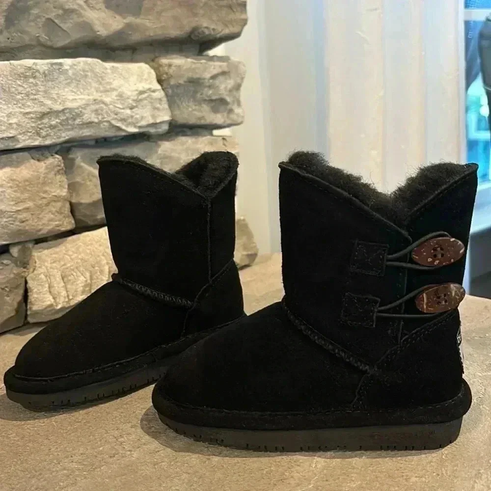BearPaw excellent new