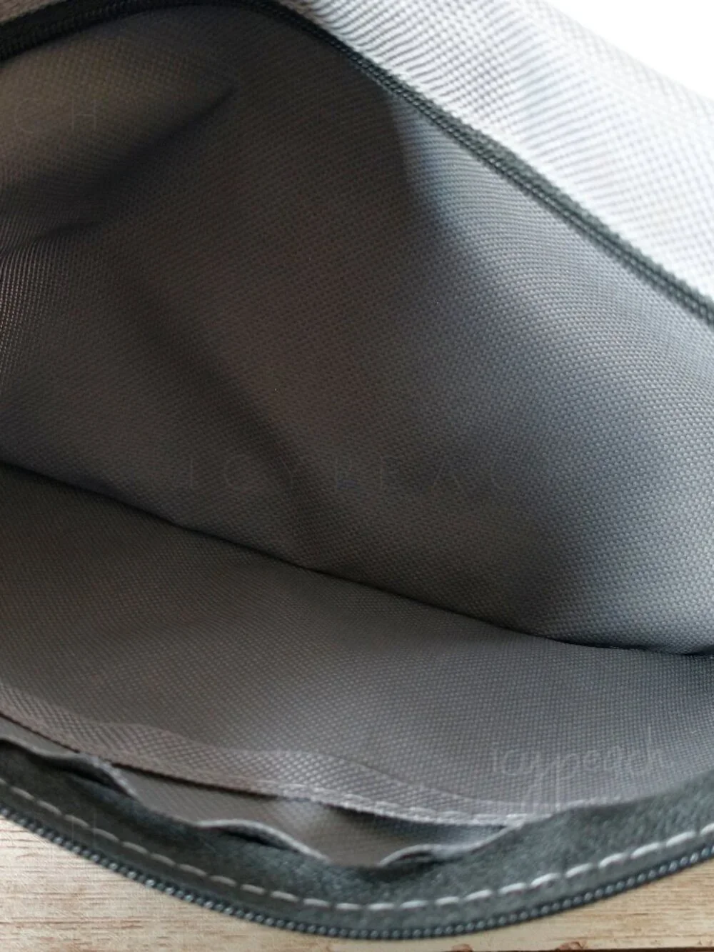 Staples ring zipper