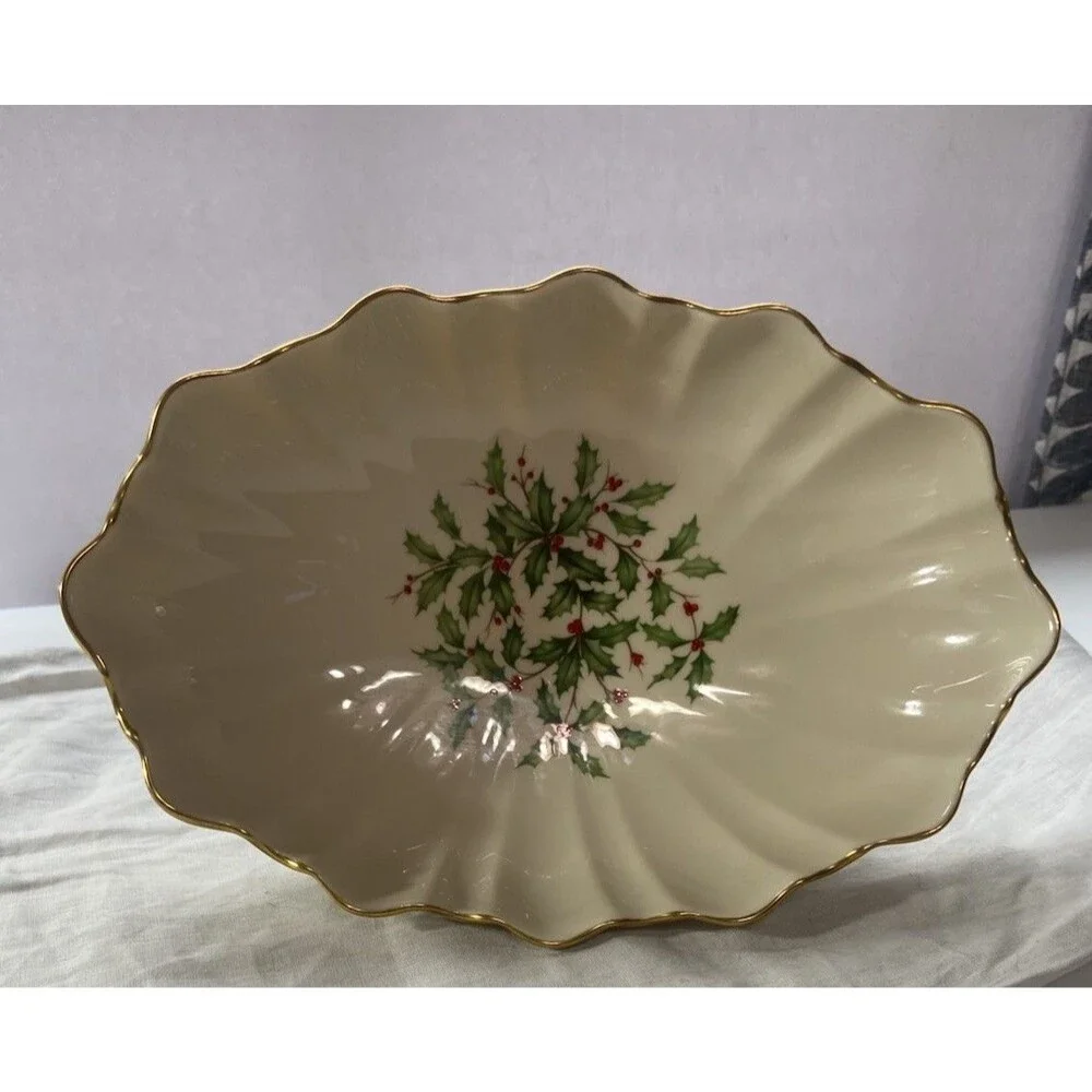 Lenox holly berry
