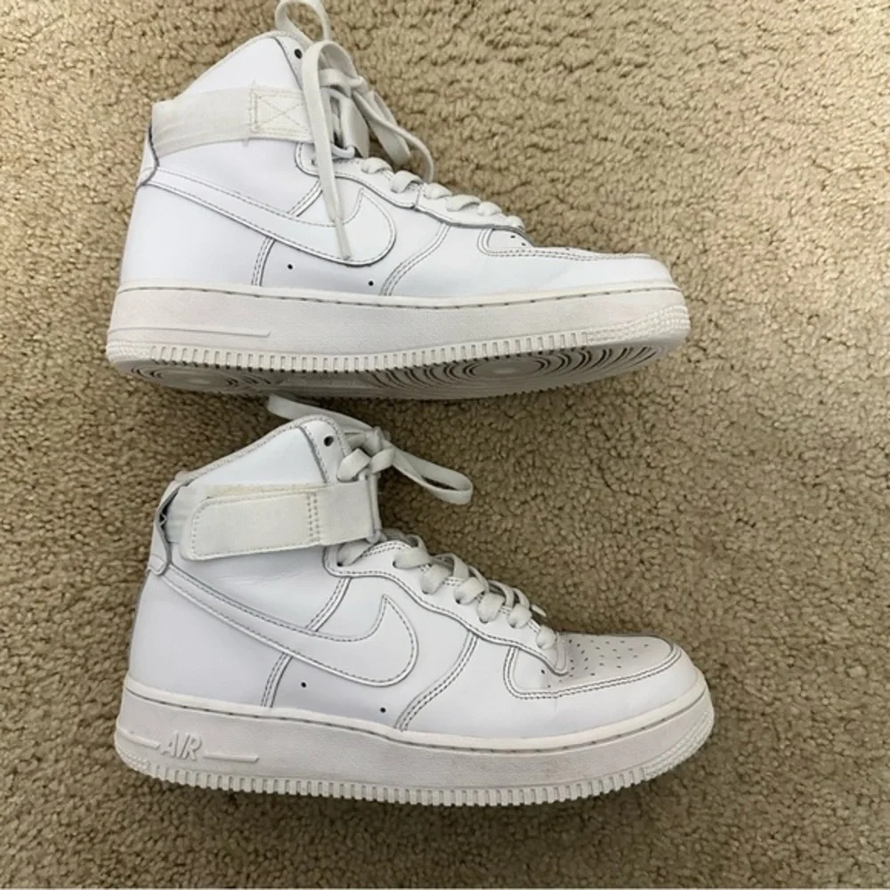Nike Air Force 1 High '07 Men's Hightop Sneakers Shoe Size 7.5 VGUC‎