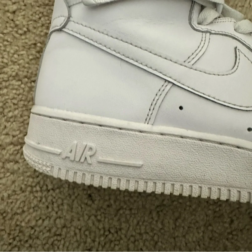 Nike Air Force 1 High '07 Men's Hightop Sneakers Shoe Size 7.5 VGUC‎