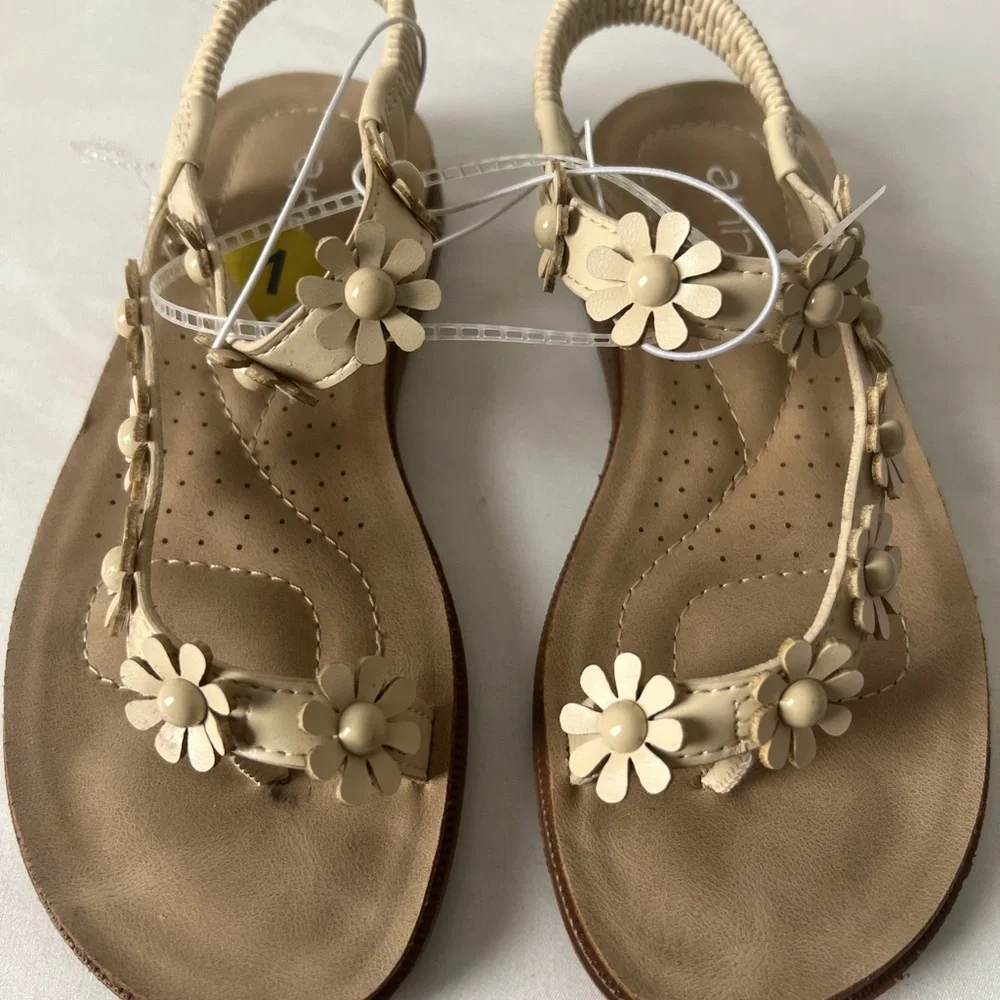 Annie‎ Cream Slippers with Cushioned Comfort, Biege, Size 1, NWOT