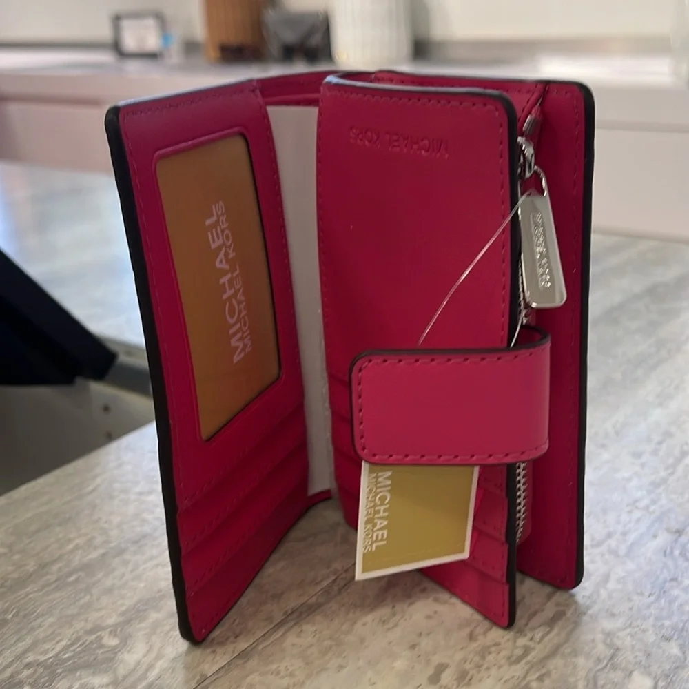 Michael Kors stylish wallet