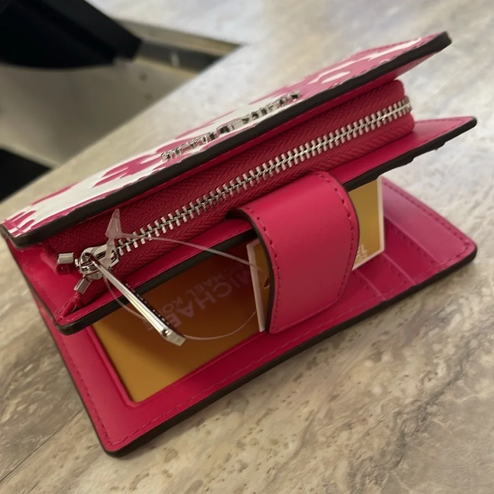 Michael Kors stylish wallet