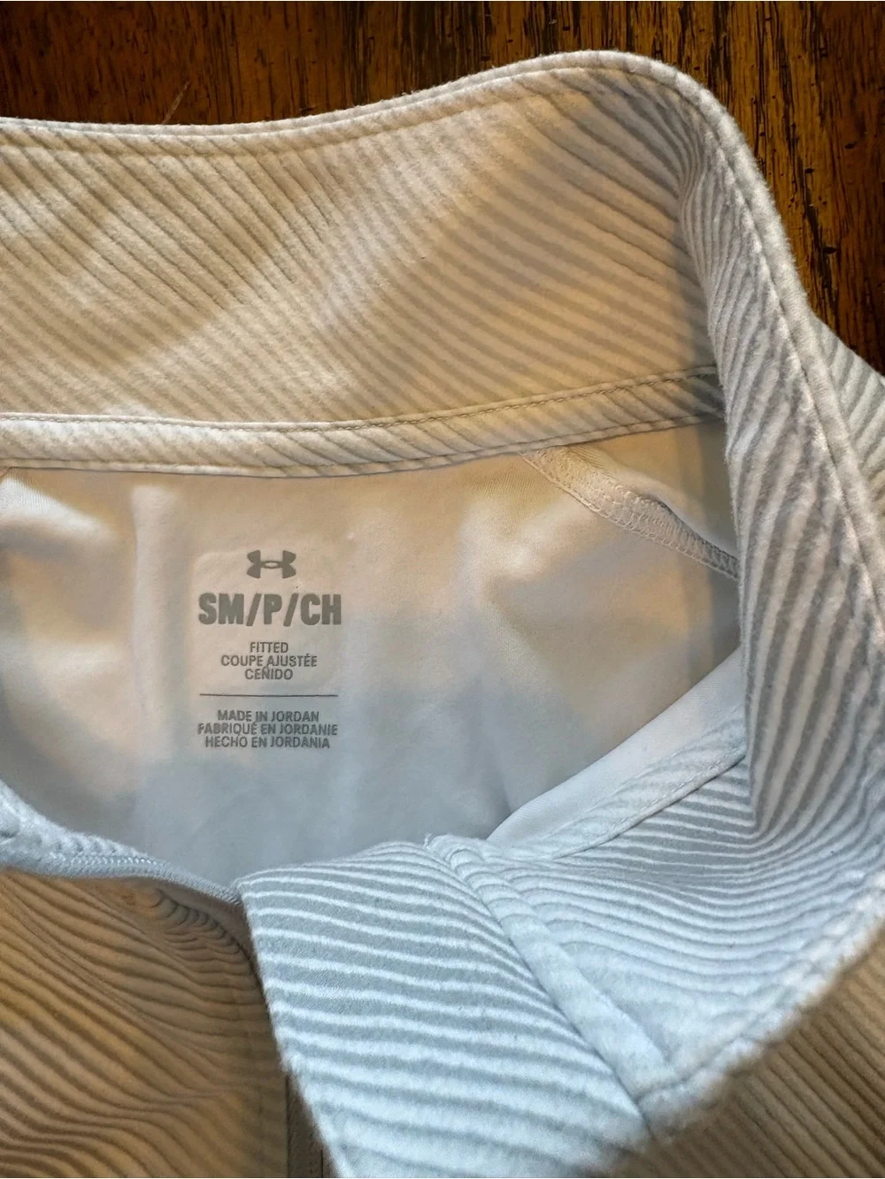 Under Armour textured quarter