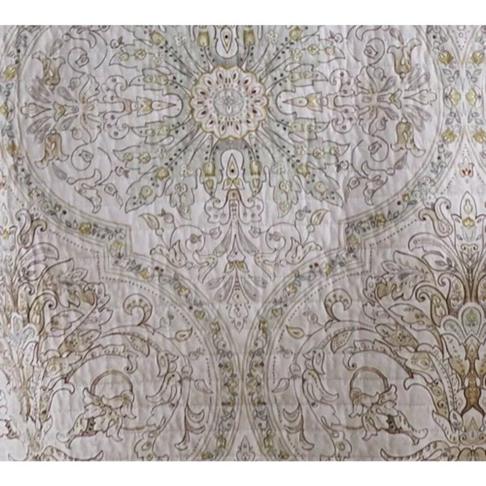 Levtex Home low quilt