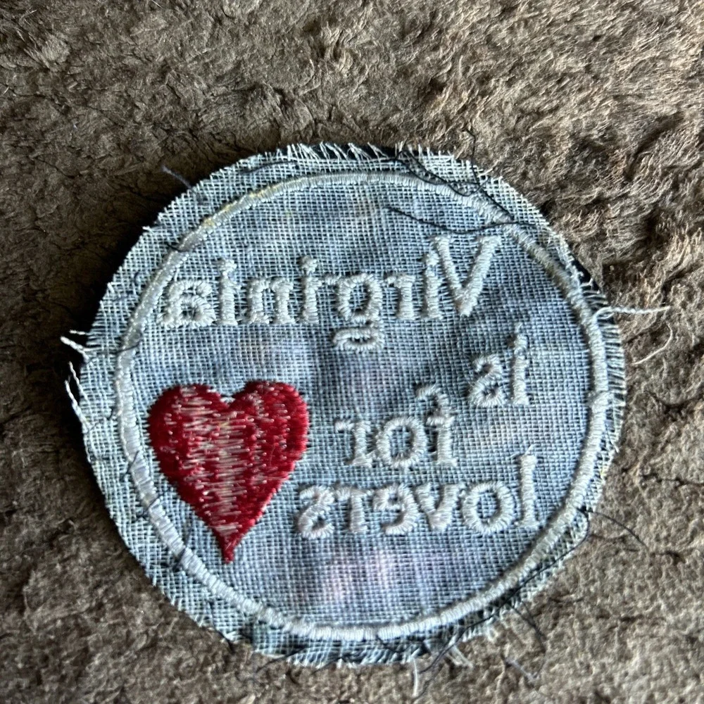 Vintage c 1970s VIRGINIA IS FOR LOVERS Red Heart Embroidered Patch Velvet