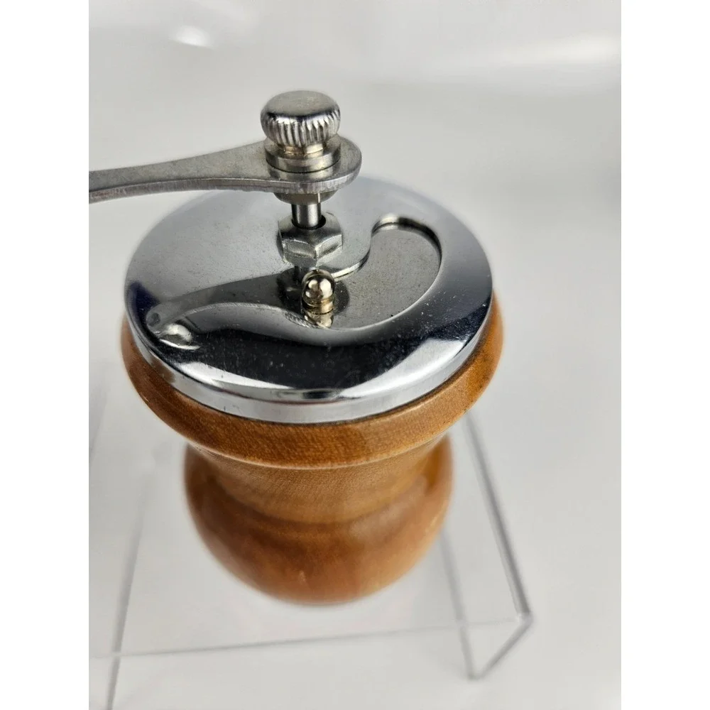 Mid Century Teak Salt & Pepper Set Woodpecker Japan MCM‎ Grinder