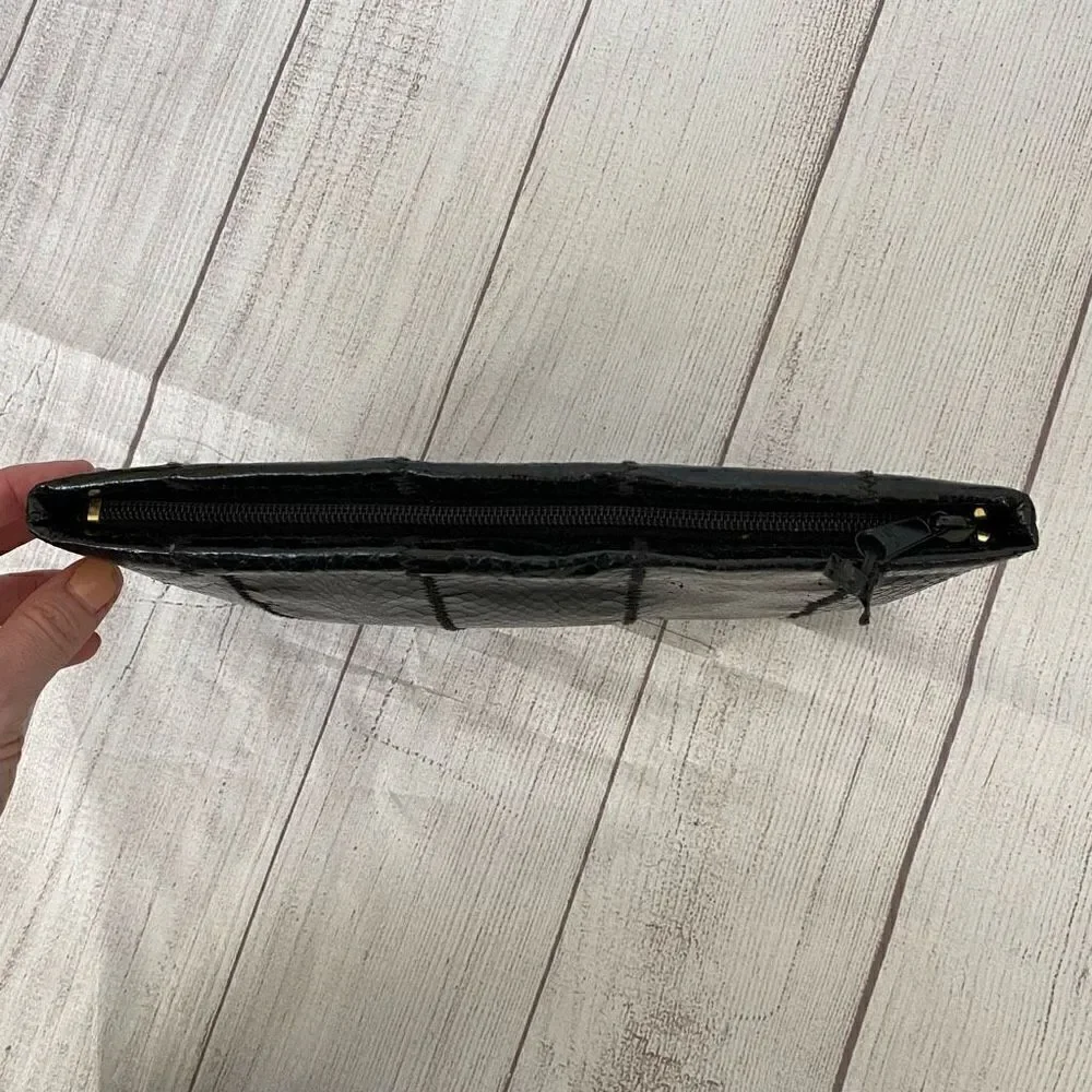 Clemente vintage black clutch w/zipper closure