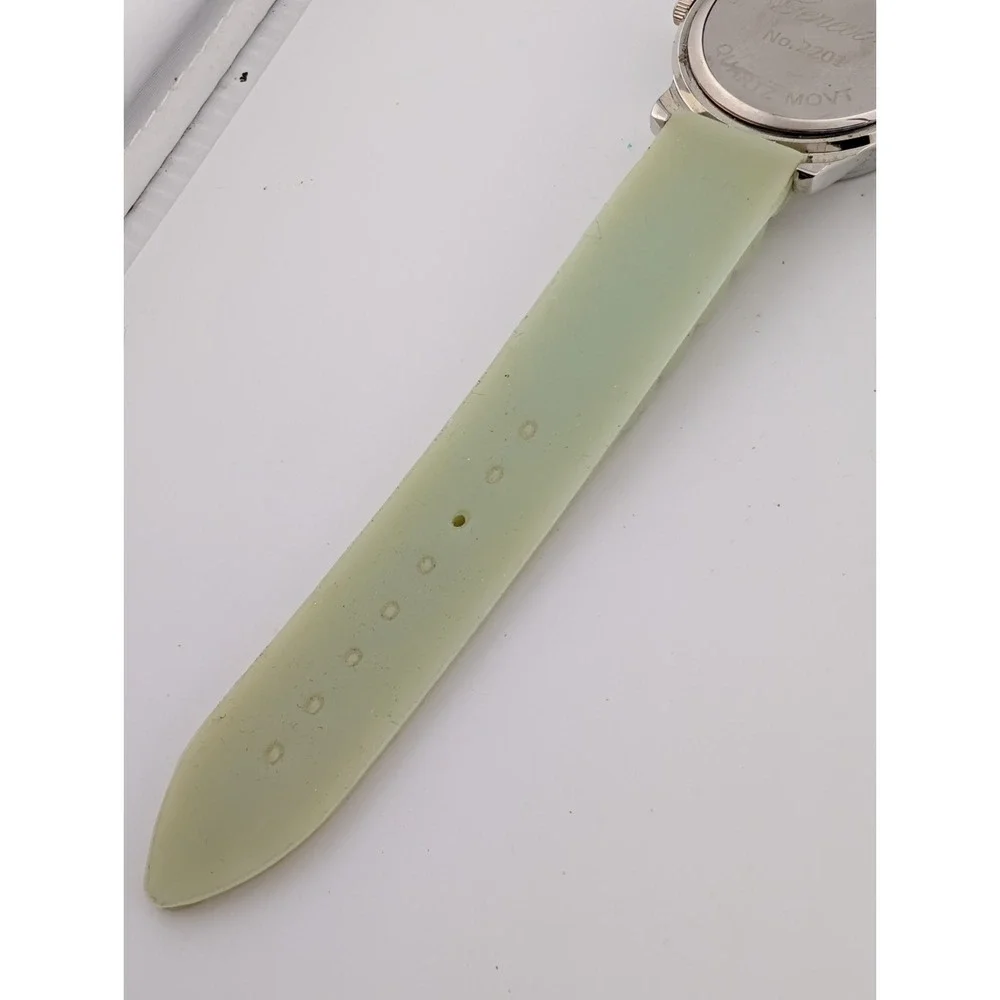 Geneva Watch Women 36mm Silver Case Light Green Silicone Band- New Battery
