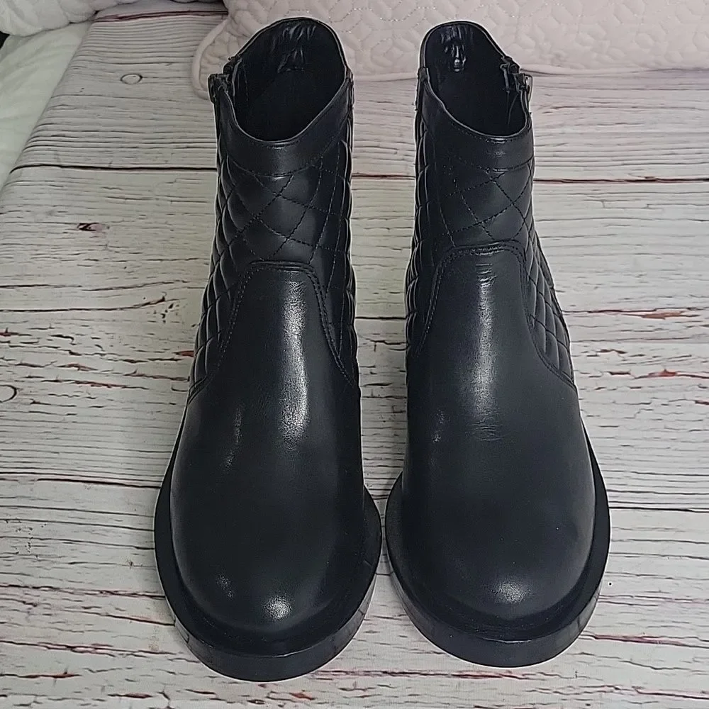 SAM EDELMAN Lancaster Black Leather Quilted Ankle Boot Size 7