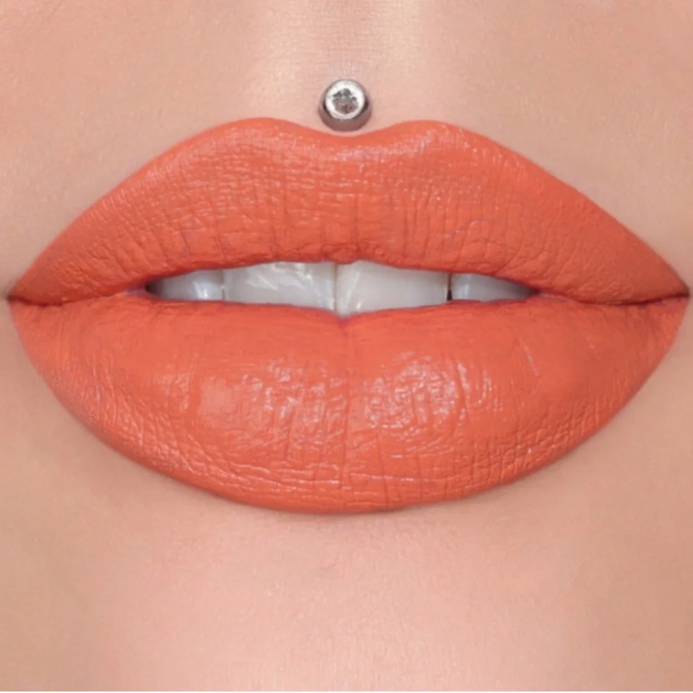 Jeffree Star Velvet Trap Lipstick Wyoming Iced Tea