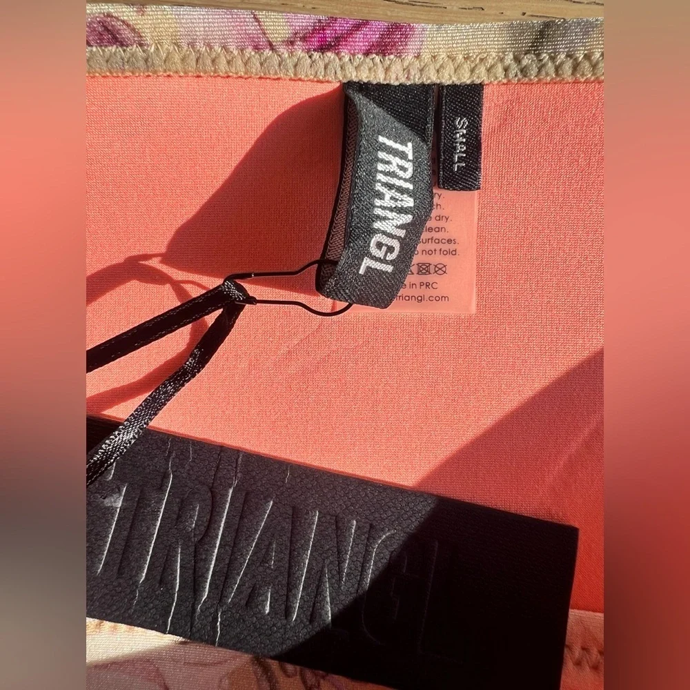 triangl swimwear tag neoprene small