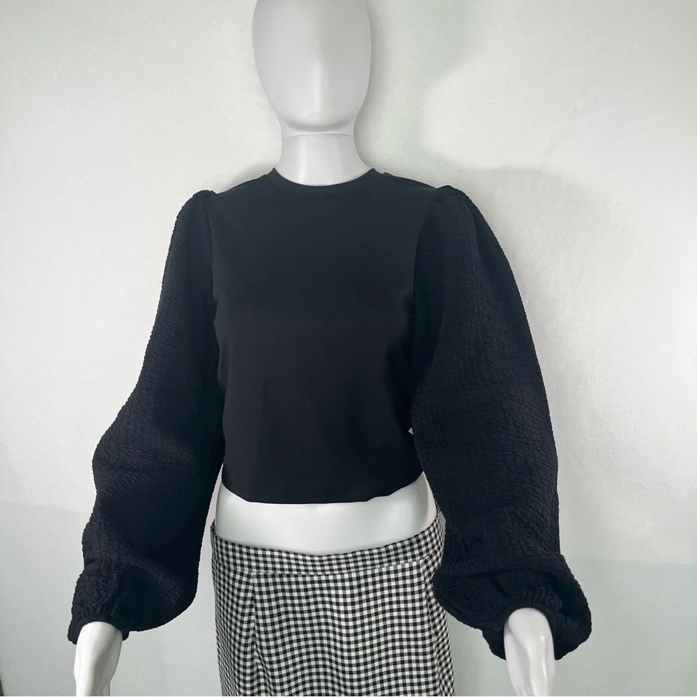 Bershka Blouse Long Puff Textured Sleeve Cropped Black Party Y2K Knit Top Size L