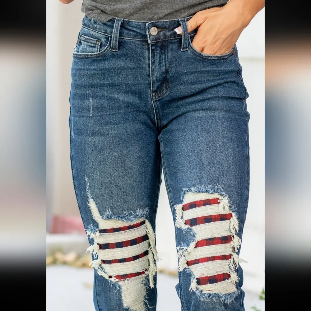 Judy Blue adorable distressed