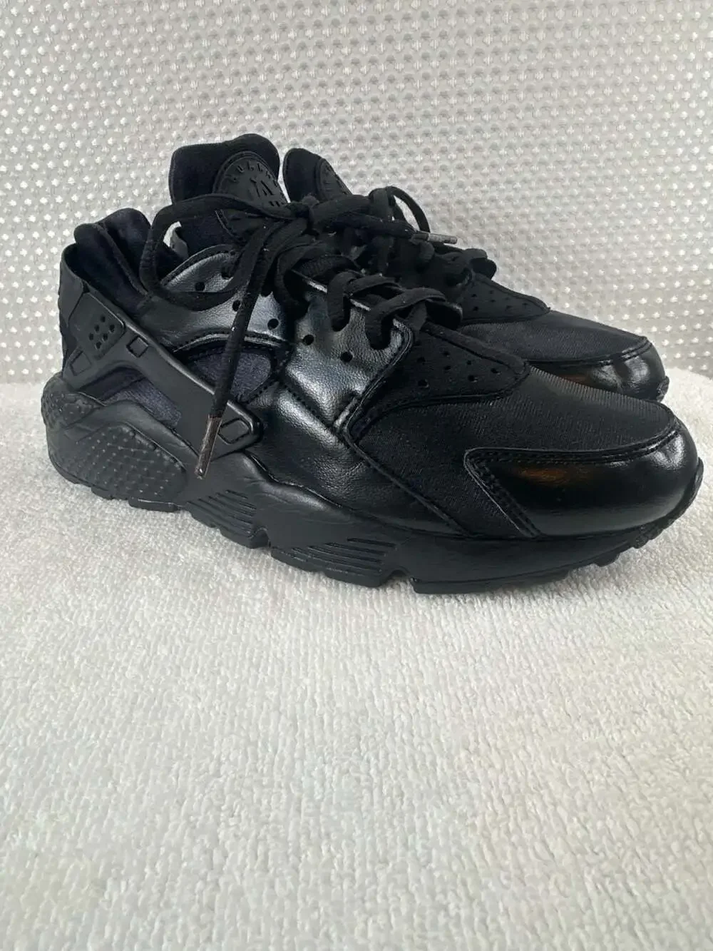 Nike Air Huarache Run Triple Black Women's Size 9