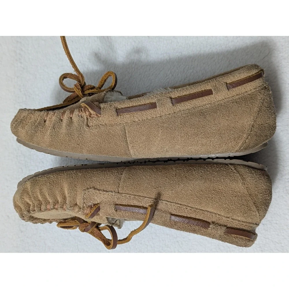 Minnetonka moccasins girls