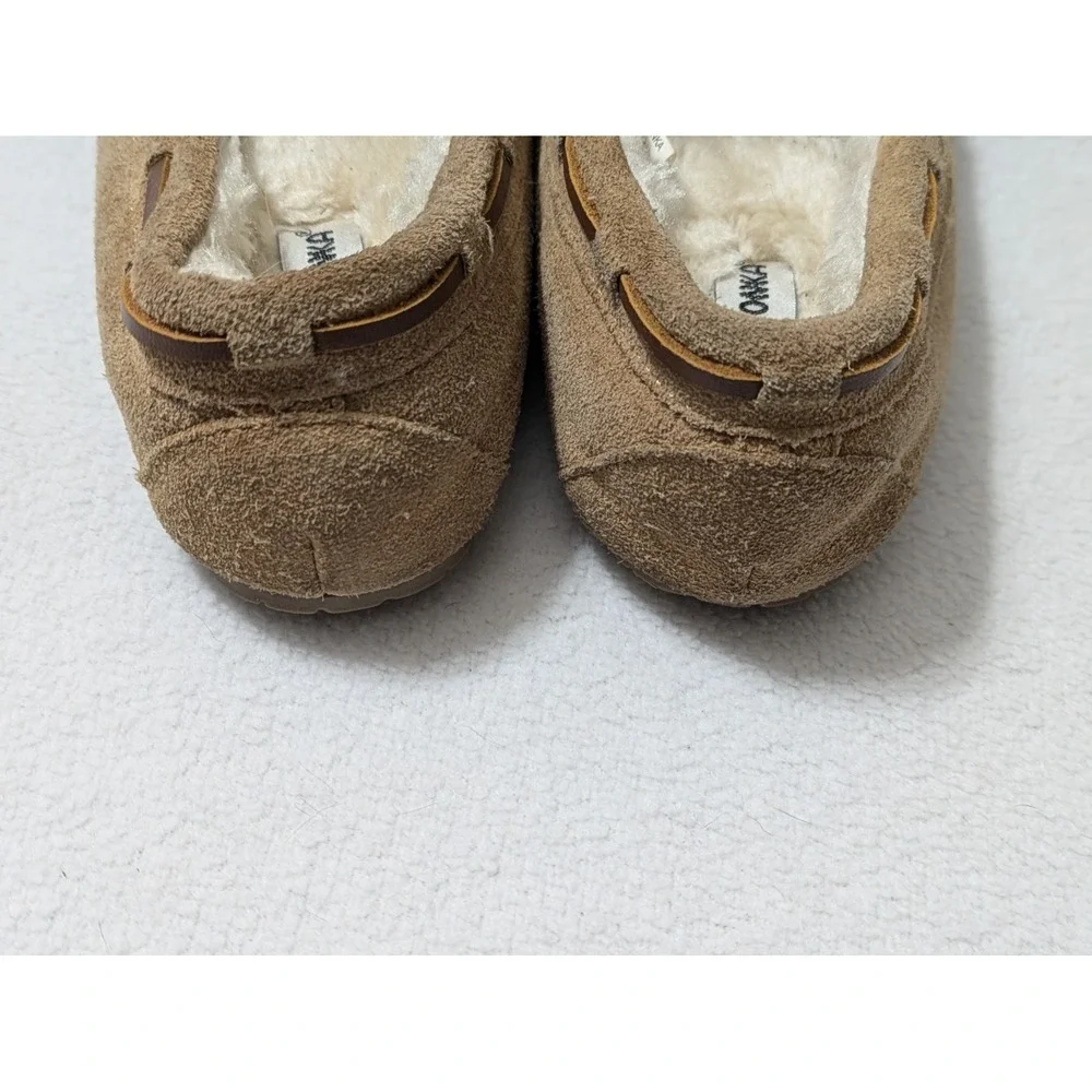 Minnetonka moccasins girls