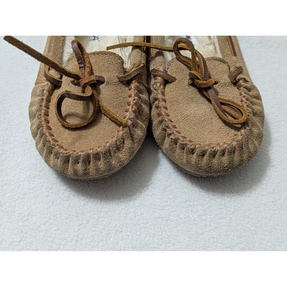 Minnetonka moccasins girls