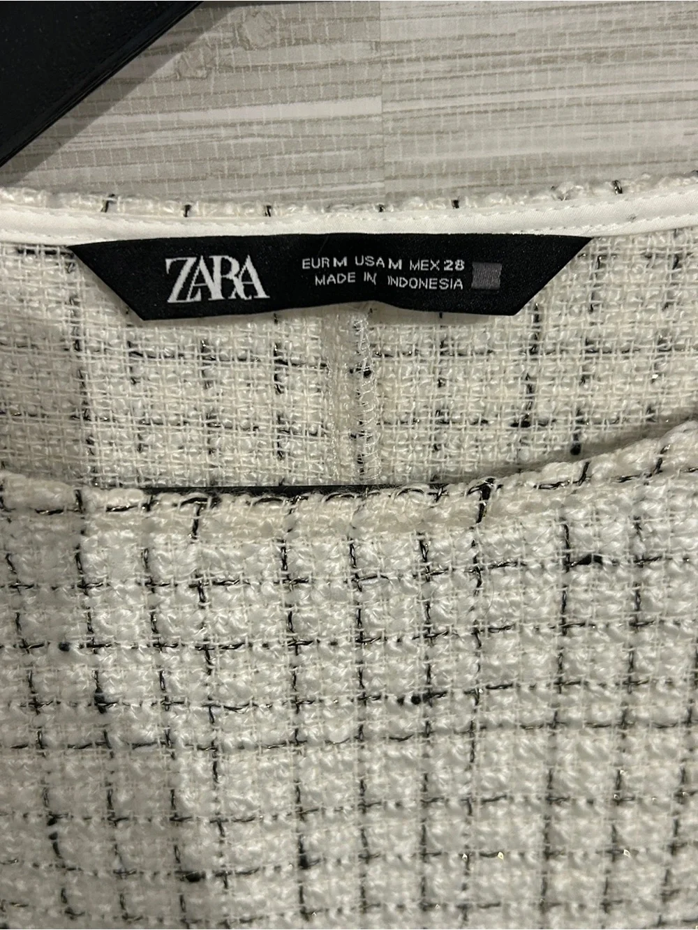 Zara balloon skirt threading