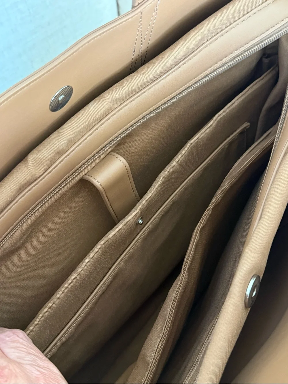Calpak haven 16”