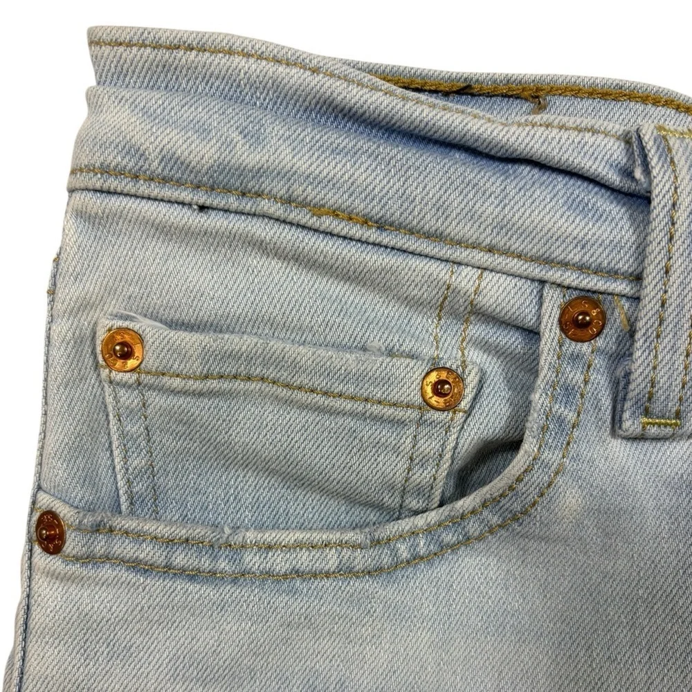 Levis levi’s took