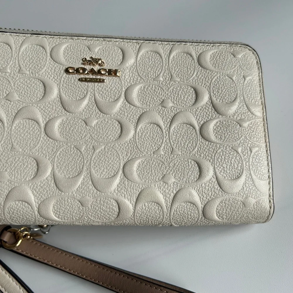 Coach this elegant