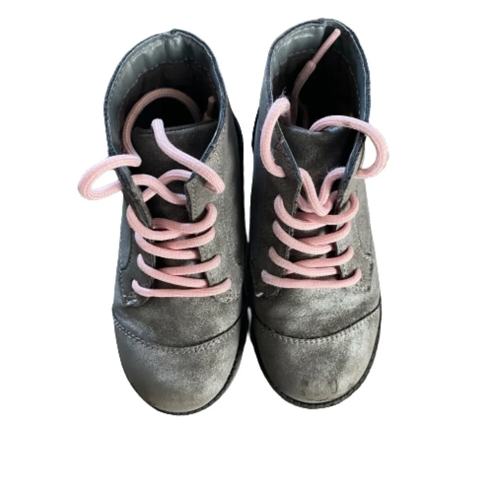 OSHKOSH B’gosh Girls Boots Size 11M (EU 28)