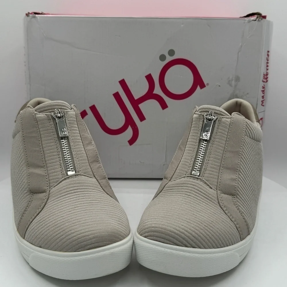 RYKA VIBE WOMENS SPORT CASUAL SNEAKER/SHORT BOOT SIZE 7.5 W/EU 37.5 CLR CHATAUPE