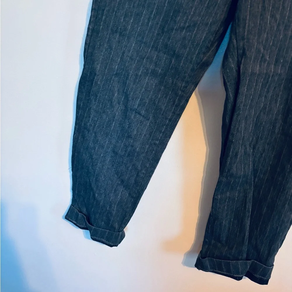 GAP grey striped