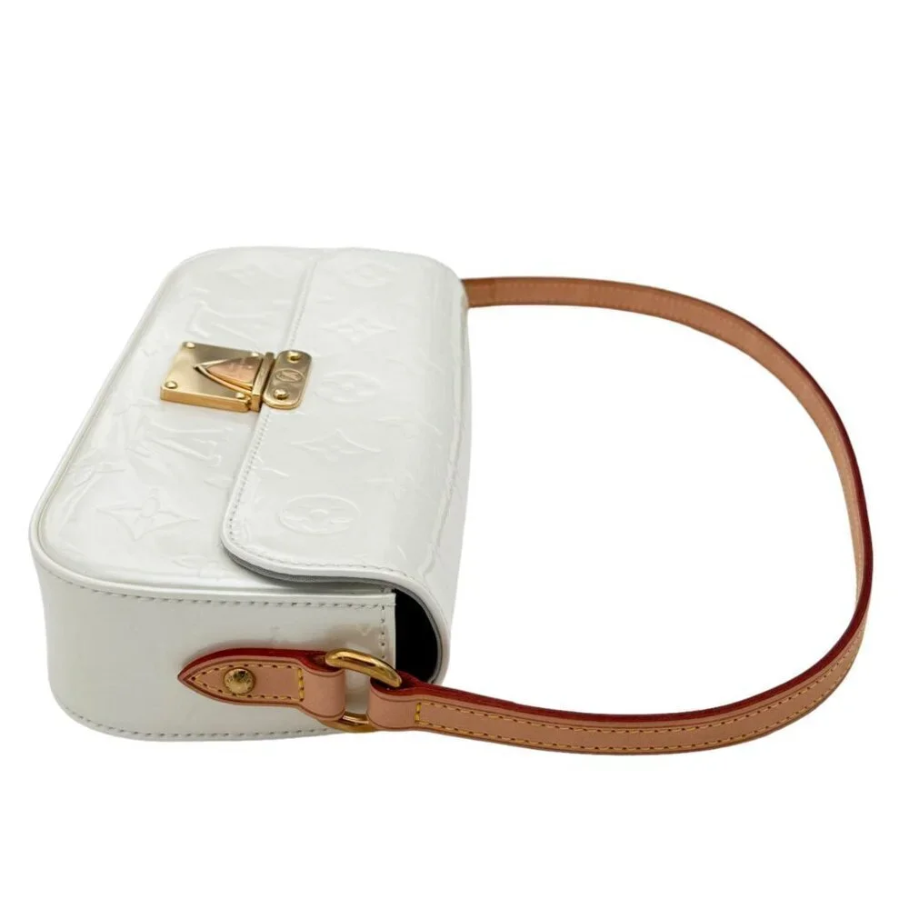 Authentic Louis Vuitton Perle Monogram Vernis Malibu Street Clutch Bag