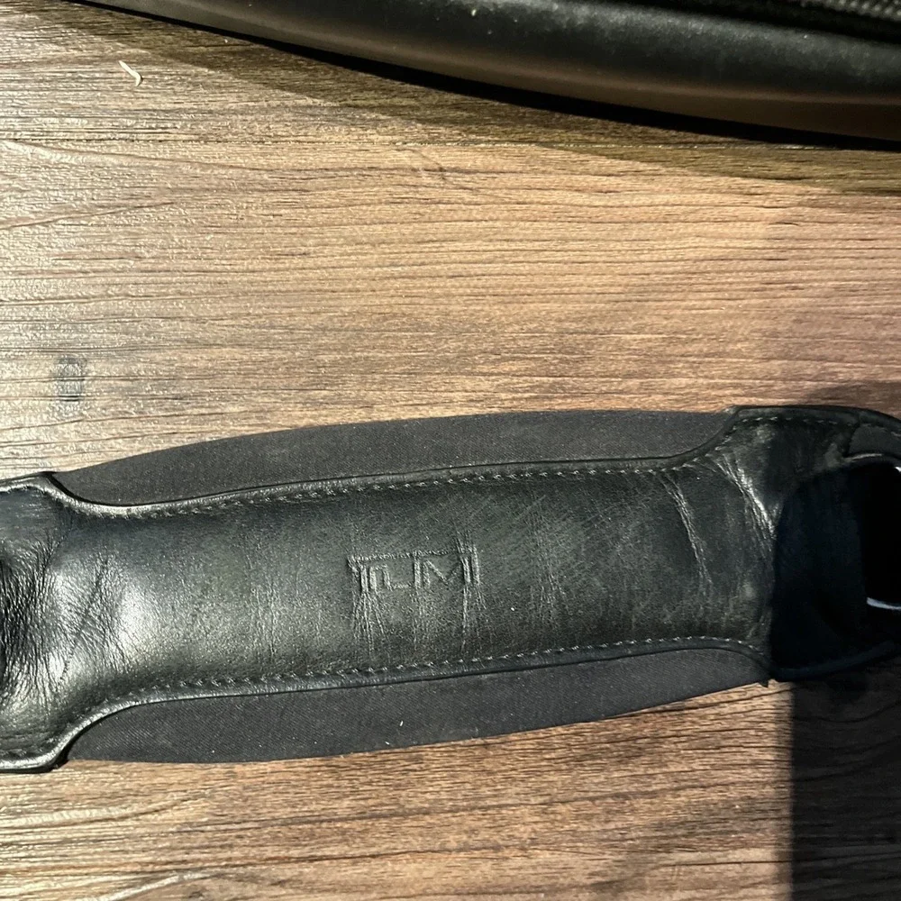 Tumi alpha 96141dh2