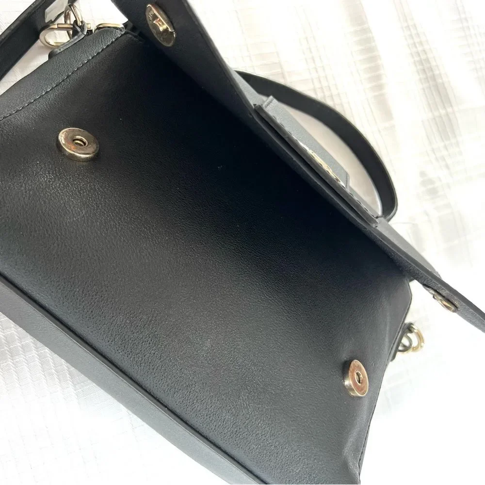 Guess accessory slot featuring