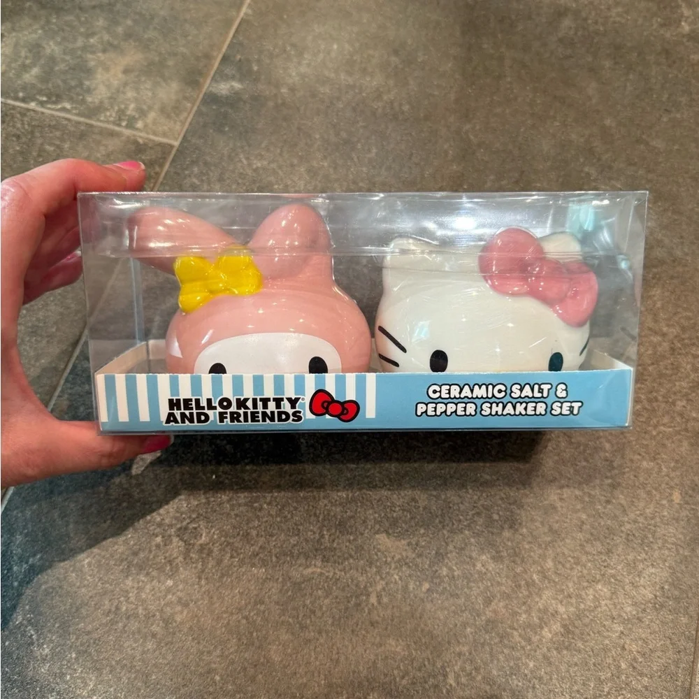 Hello Kitty hello kitty