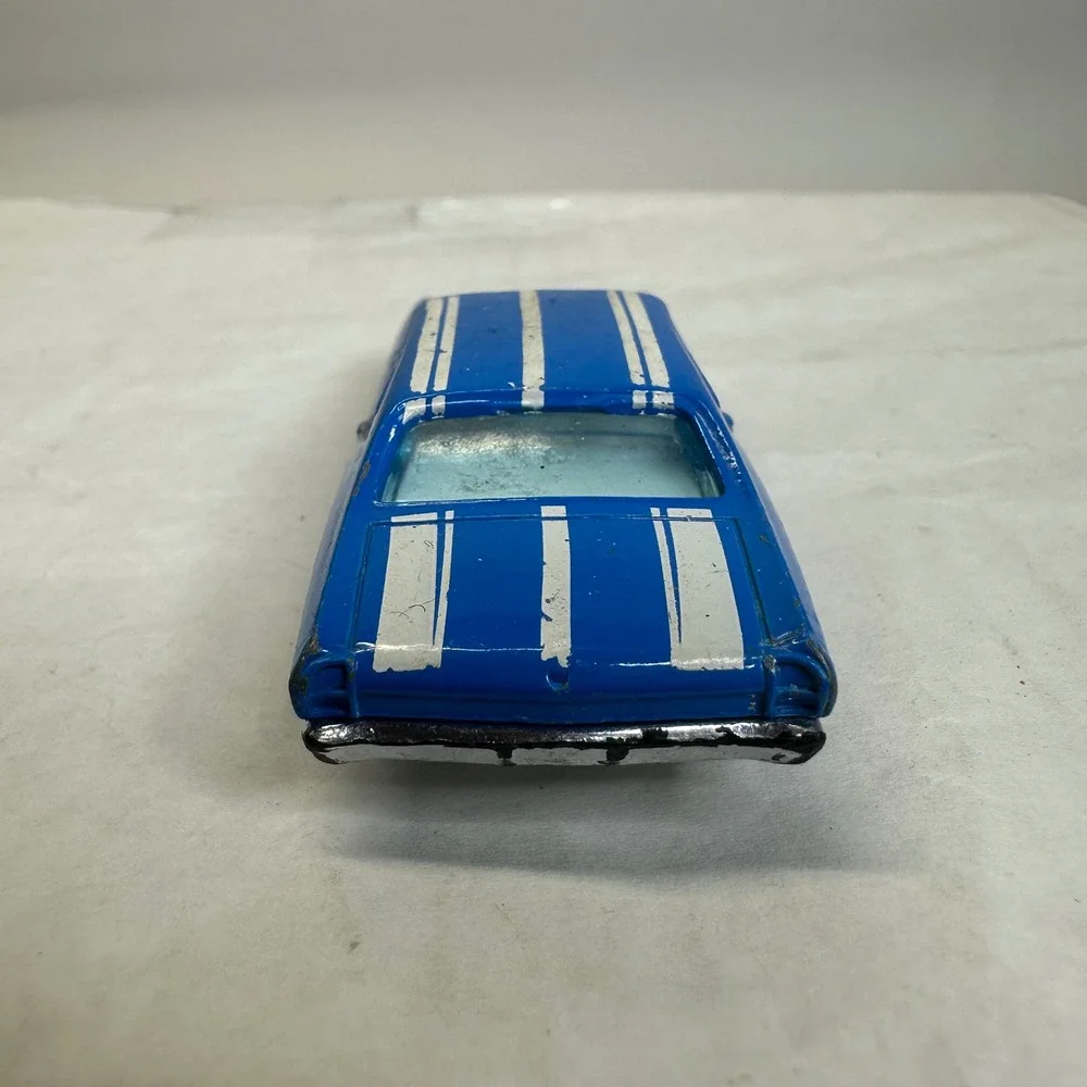 Hot Wheels 69 Chevelle SS 396 Blue White‎ Racing Stripes 1:64 Diecast Car 2007