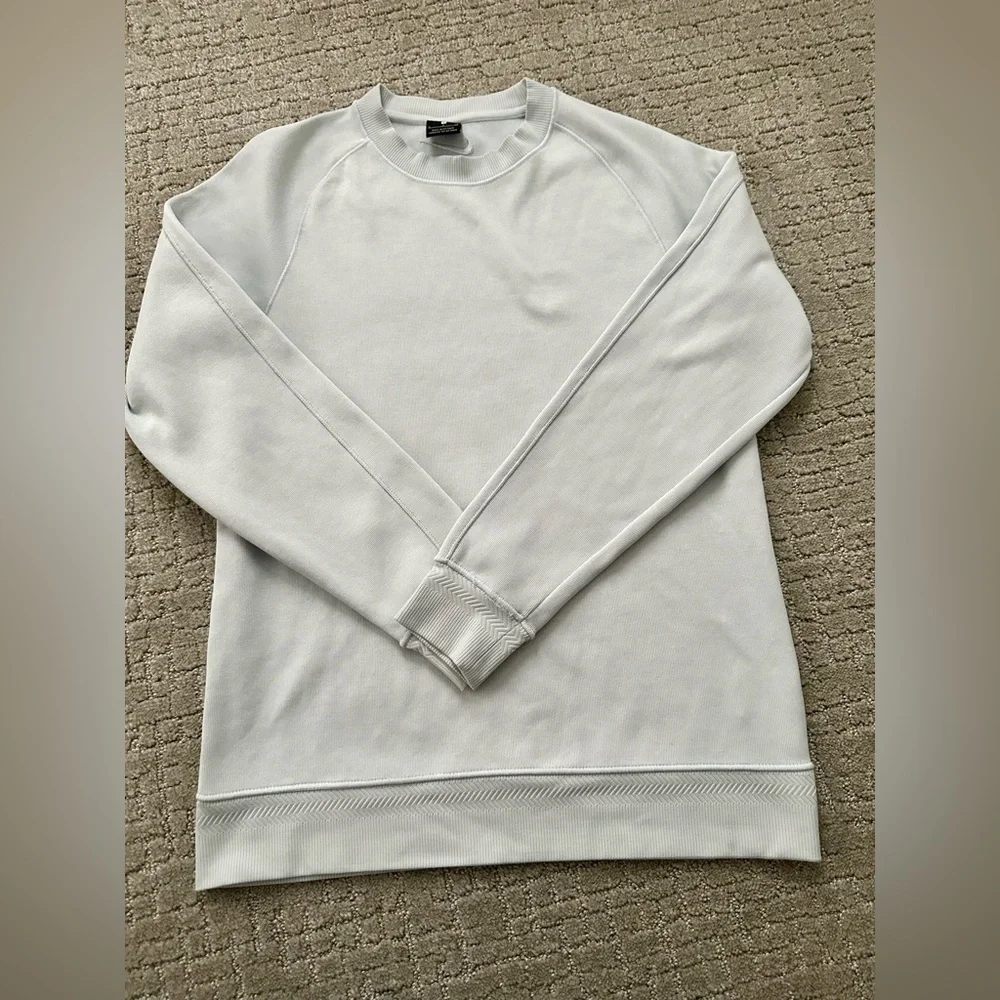Nike Women’s Light Blue Crewneck Sweater, small